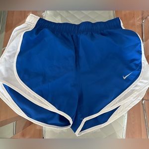 Nike Dri-Fit Tennis Shorts Size Small